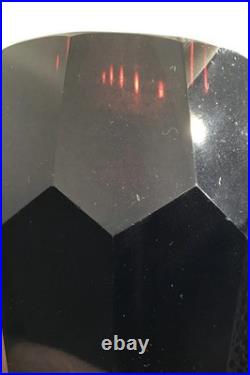 Vase En Verre Art Déco Rouge Rubis Avec Couvercle En Argent Vase En Verre Art Déco Rouge Rubis Avec Couvercle En Argent