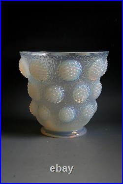 Vase En Verre Opalescent Verlys Art Déco