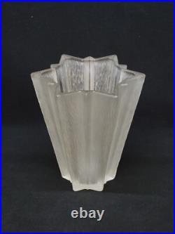 Vase Étoile Art Déco France 1930 En Verre Pressé Moulé Givré Attr Pierre D'Avesn
