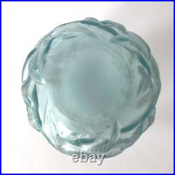 Vase boule Art Déco Arvers France (André Delatte) en verre bleu moulé-pressé Vase boule Art Déco Arvers France (André Delatte) en verre bleu moulé-pressé