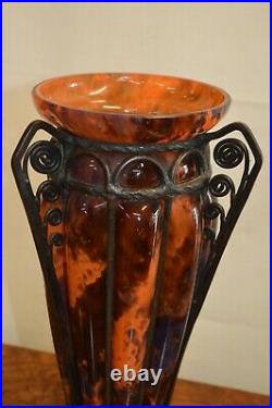 Vase en pâte de verre et fer forgé signé DELATTE NANCY style art déco