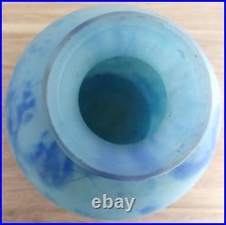 Vase en pate de verre style art déco. Signé SCHNEIDER. H 20,5 cm