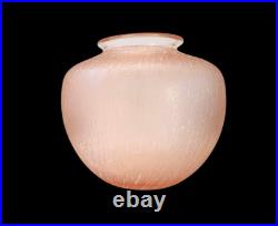 Vase en verre givré rose gravure à l'acide années 1920 Art Déco signé Schneider