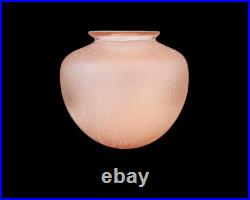 Vase en verre givré rose gravure à l'acide années 1920 Art Déco signé Schneider