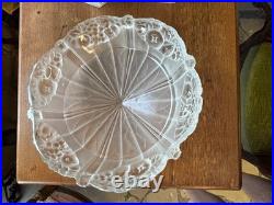 Vasque verre moulé pressé art deco decor de Fruits à Identifier