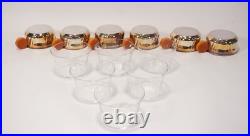 Véritable Tasse À Thé Vintage Art Déco En Verre Métal Argenté Sur Plateau Véritable Tasse À Thé Vintage Art Déco En Verre Métal Argenté Sur Plateau