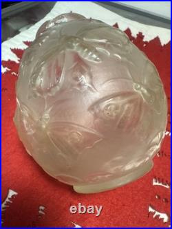 Verlys Vase Boule Art Deco A Decor De Papillons