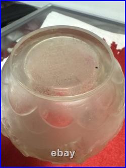 Verlys Vase Boule Art Deco A Decor De Papillons