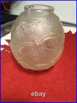 Verlys Vase Boule Art Deco A Decor De Papillons